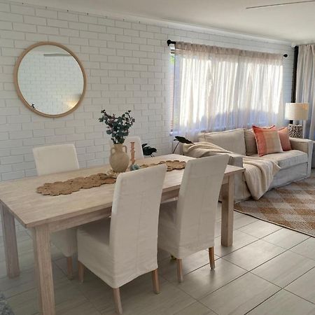 Illoura Holiday Apartment Three Bedroom Noosa River View Нусавиль Экстерьер фото