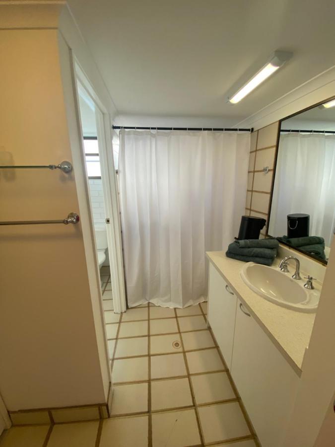 Illoura Holiday Apartment Three Bedroom Noosa River View Нусавиль Экстерьер фото