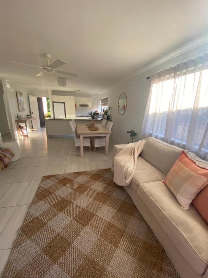 Illoura Holiday Apartment Three Bedroom Noosa River View Нусавиль Экстерьер фото