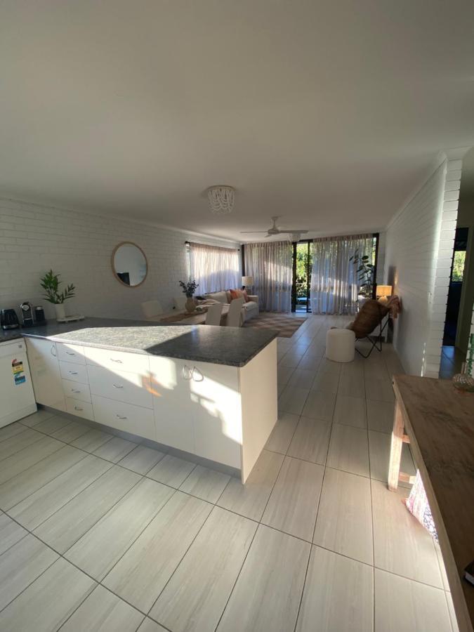Illoura Holiday Apartment Three Bedroom Noosa River View Нусавиль Экстерьер фото